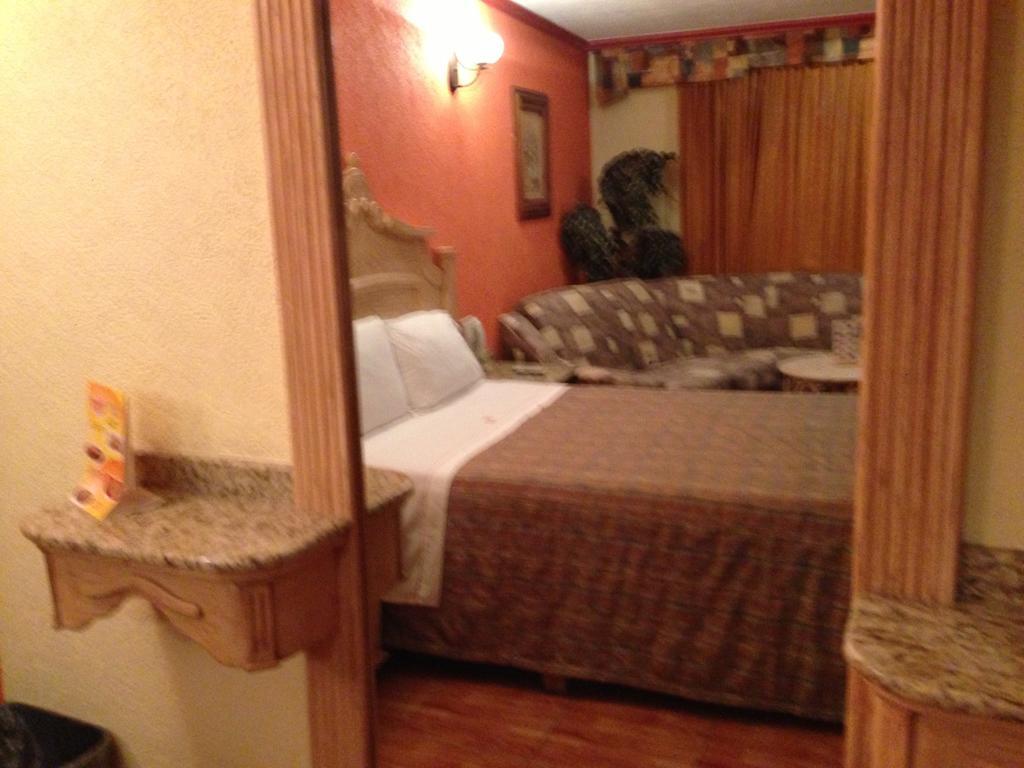 Hotel La Paz Guadalajara Kültér fotó