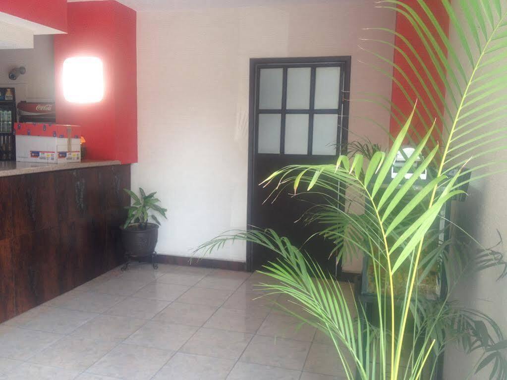 Hotel La Paz Guadalajara Kültér fotó